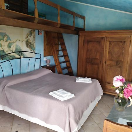 Da Teresa Bed and Breakfast San Teodoro  Δωμάτιο φωτογραφία